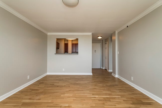 1422 Columbia Rd, Unit #16A in Boston, MA - Building Photo - Building Photo