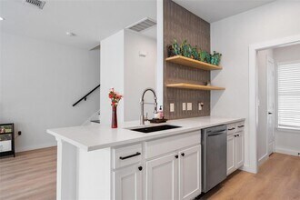 3413 Blumie St in Austin, TX - Building Photo - Building Photo