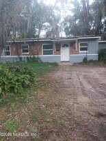5455 Gable Ln in Jacksonville, FL - Building Photo