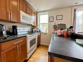 836 Huntington Ave, Unit 3 in Boston, MA - Building Photo - Building Photo