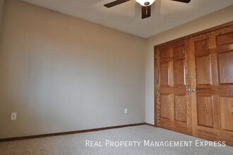 Fantastic 2 Bedroom 2 Bathroom Condo on th in Sioux Falls, SD - Building Photo - Building Photo