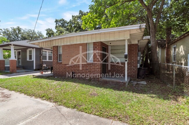 property at 1522 W 25th St