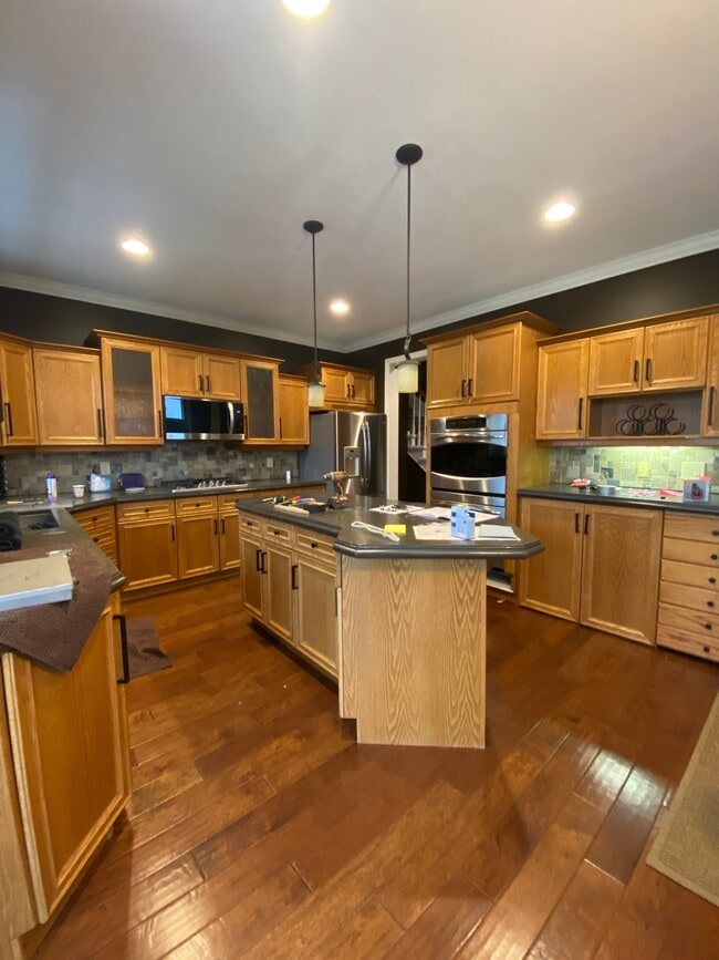 10183 Young Rd N in Chilliwack, BC - Building Photo - Building Photo