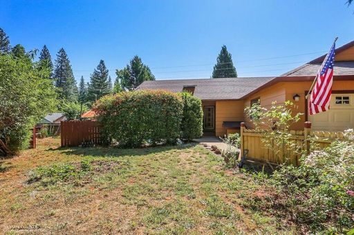 577 Blight Rd in Grass Valley, CA - Building Photo - Building Photo