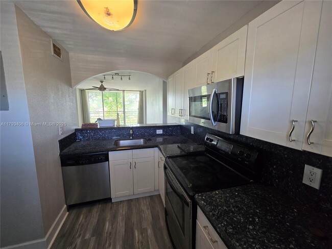 property at 119 Royal Pk Dr