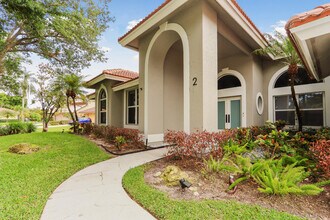 2 Old Fence Rd in Palm Beach Gardens, FL - Building Photo - Building Photo