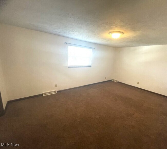 346 Township Rd in Richmond, OH - Building Photo - Building Photo