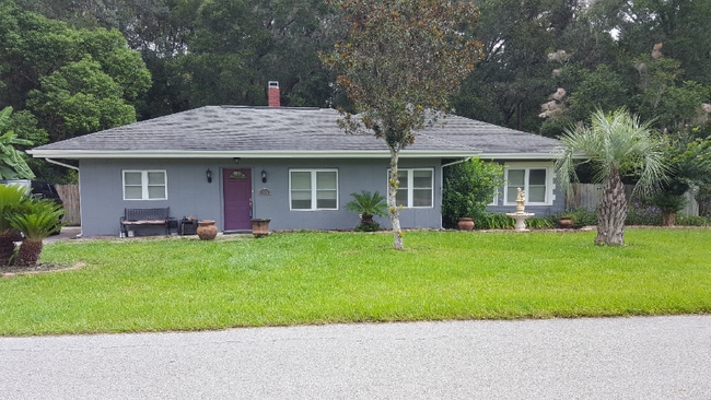 property at 457 NE 2nd St
