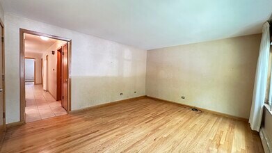 5219 N Bernard St in Chicago, IL - Building Photo - Building Photo