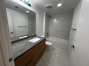 501 N Miami Ave, Unit A1 in Miami, FL - Building Photo - Building Photo
