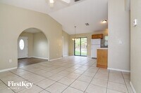 501 Greenview Terrace photo'