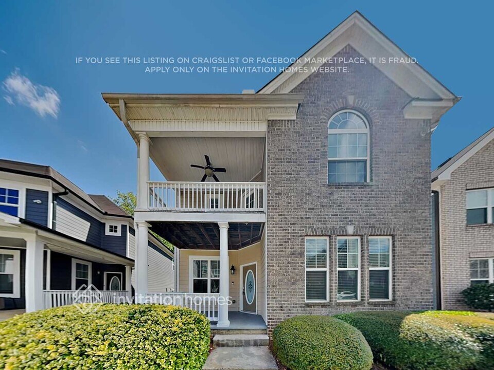 1808 Laurel Green Way in East Point, GA - Building Photo