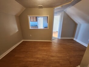 100 Rhodes St in New Britain, CT - Building Photo - Building Photo