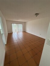 7703 Camino Real in South Miami, FL - Building Photo - Building Photo