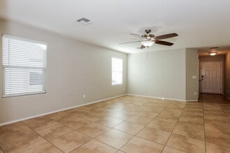 38021 N Carolina Ave in Queen Creek, AZ - Foto de edificio - Building Photo