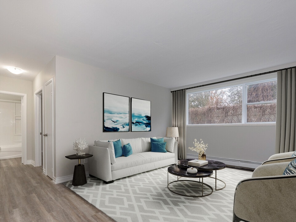 390 Grey Street in London, ON - Building Photo