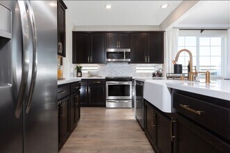 3115 Bobwhite Ct in West Sacramento, CA - Building Photo - Building Photo