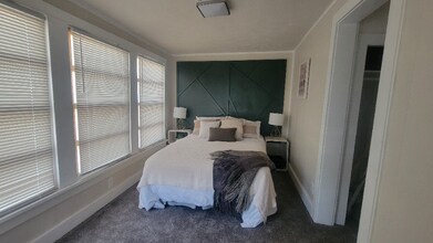 4829 Calvert St, Unit 1 in Lincoln, NE - Foto de edificio - Building Photo