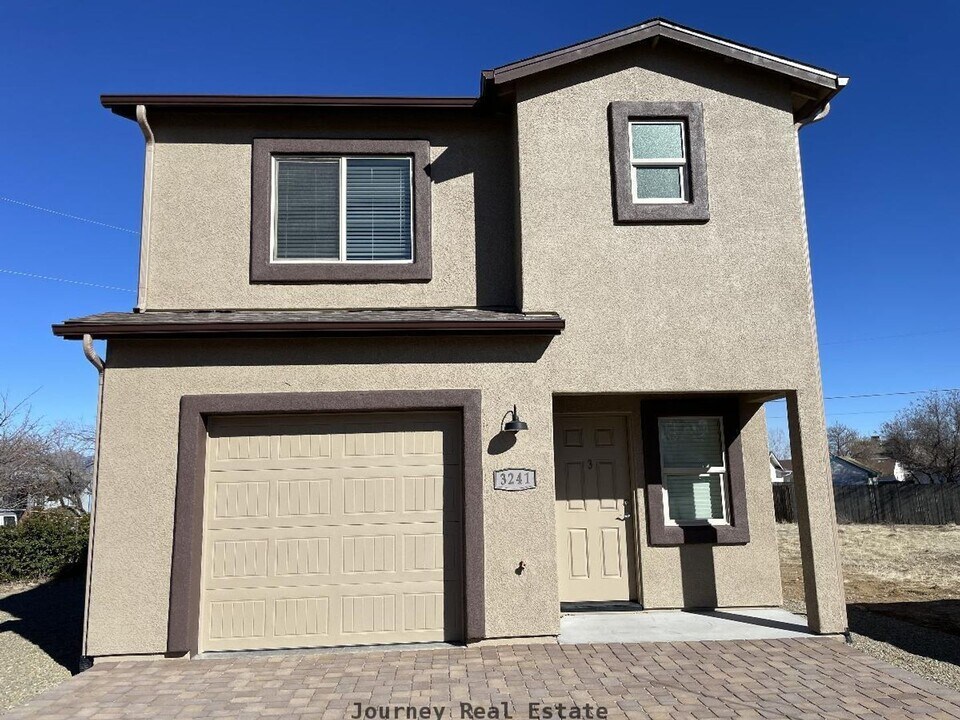 3241 N Constance Dr in Prescott Valley, AZ - Building Photo