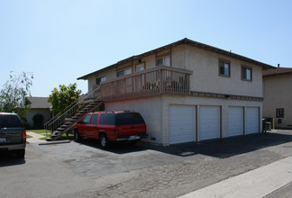 16721 Tunstall Ln in Huntington Beach, CA - Building Photo - Building Photo