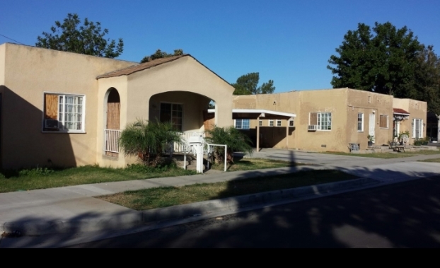 500-502 W Commonwealth Ave in Fullerton, CA - Building Photo