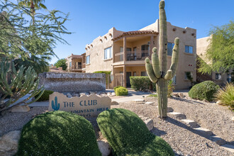 Casa Bella Ii in Fountain Hills, AZ - Foto de edificio - Building Photo