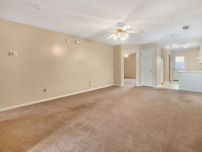 1368 Southern Gardens Dr in Tuscaloosa, AL - Building Photo - Building Photo