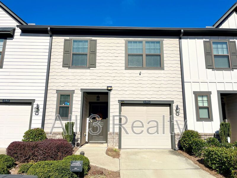 195 Mountain Rest Ct SE in Mableton, GA - Building Photo