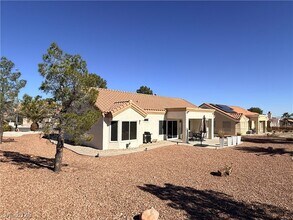 9605 Sundial Dr in Las Vegas, NV - Foto de edificio - Building Photo