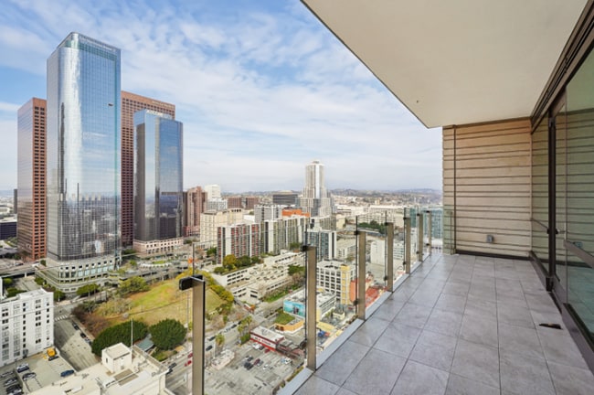 400 S Broadway in Los Angeles, CA - Building Photo - Building Photo