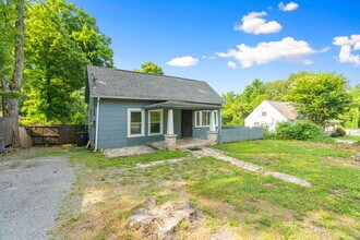2823 Island Home Ave in Knoxville, TN - Building Photo - Building Photo