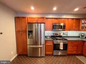 604 S 12th St in Philadelphia, PA - Building Photo - Building Photo