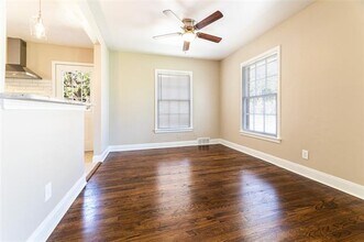 1761 Mariposa Dr in Dallas, TX - Building Photo - Building Photo