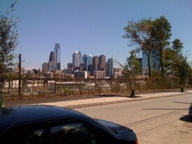 412 N 31st St in Philadelphia, PA - Building Photo