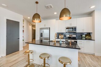 NOVEL Val Vista by Crescent Communities in Gilbert, AZ - Foto de edificio - Building Photo