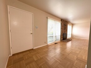 935 Helen Dr in Millbrae, CA - Building Photo - Building Photo