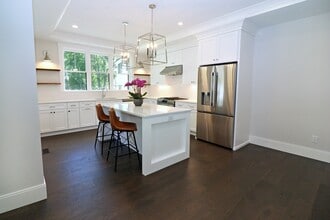 8 Malden St in Natick, MA - Building Photo - Building Photo