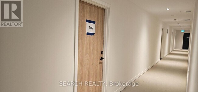 801 The Queensway in Toronto, ON - Building Photo - Building Photo