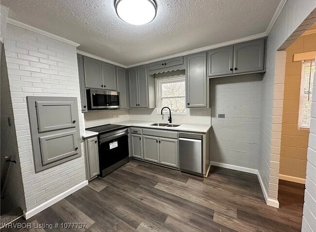 property at 3223 N Hwy 59