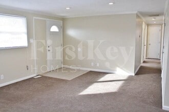 9404 Granville Pl in Indianapolis, IN - Building Photo - Building Photo