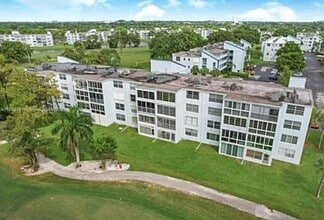 7684 NW 18th St in Margate, FL - Building Photo - Building Photo