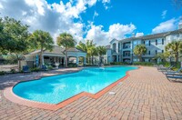 Fairways at South Shore in League City, TX - Foto de edificio - Building Photo