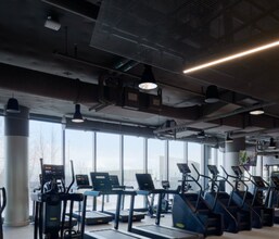 171 N Westshore Dr in Chicago, IL - Building Photo - Building Photo