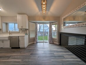 618 S Jake Garn Blvd in Salt Lake City, UT - Building Photo - Building Photo