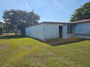 1417 NE 1st Terrace in Homestead, FL - Building Photo - Building Photo