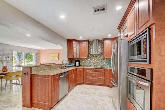 168 SE 31st Ave