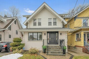 67 Hillcrest Rd in Kearny, NJ - Building Photo