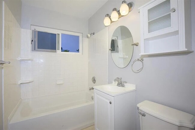 4101 Morrell St in San Diego, CA - Foto de edificio - Building Photo