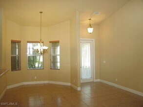 1009 SW 33rd Terrace in Cape Coral, FL - Building Photo - Building Photo