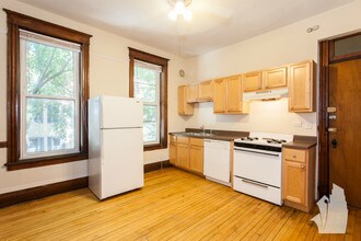 1405 W Belden Ave, Unit 1405-1 in Chicago, IL - Building Photo - Building Photo